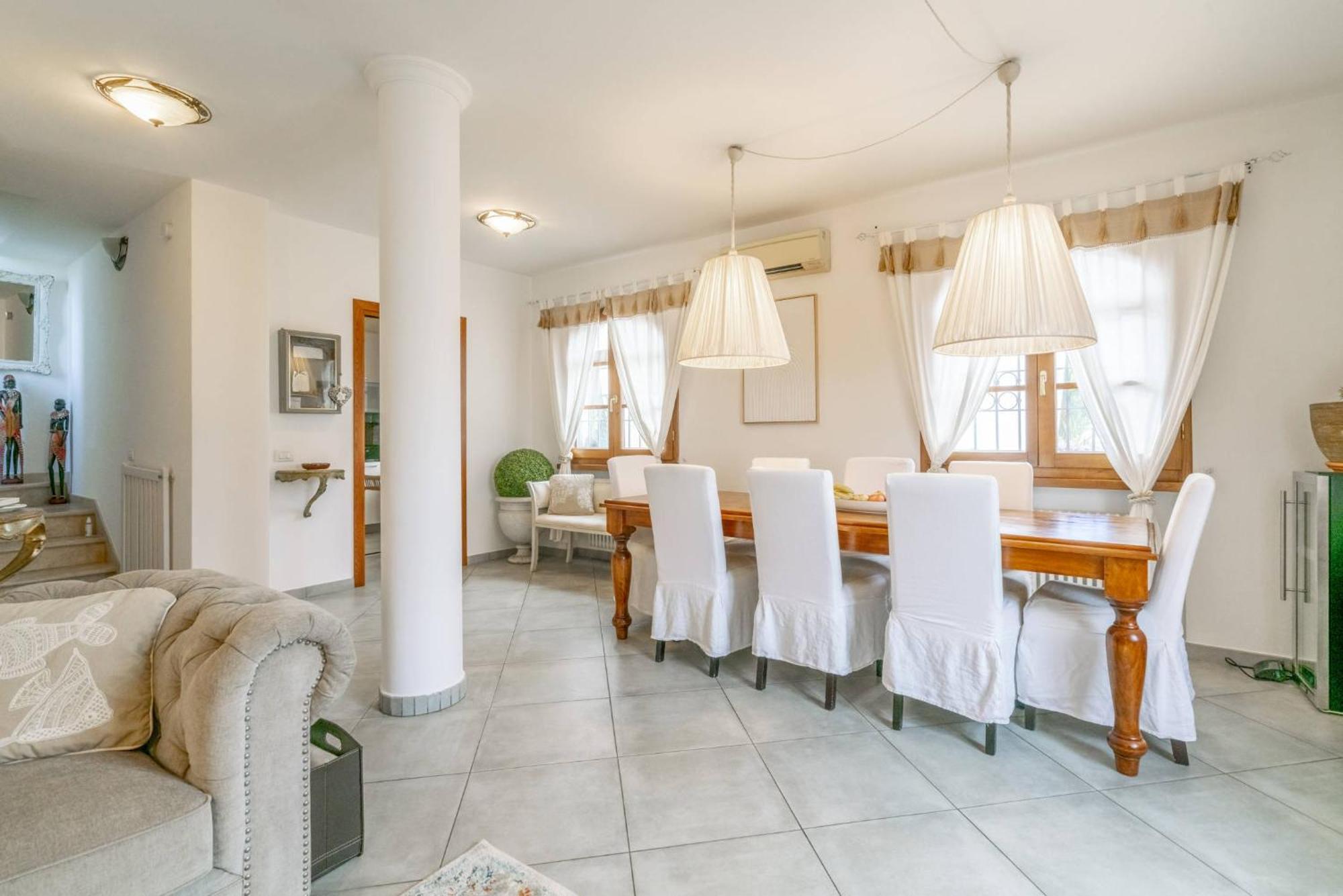 Villa Lorenzo Querceta Kültér fotó